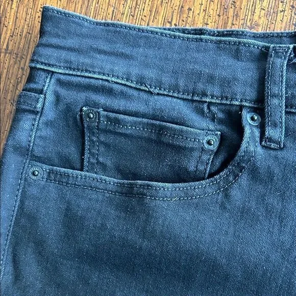 Lucky Brand 410 Athletic Straight Black Jeans 38/32. EOC - Picture 6 of 10